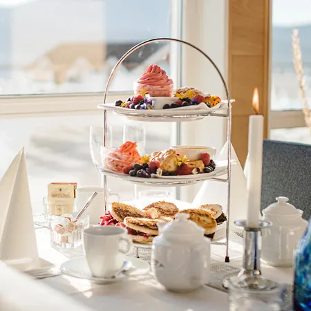 Resort Malangen 4*