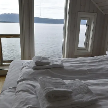Semesteranläggning (resort) Malangen 4*
