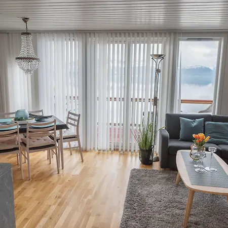 Semesteranläggning (resort) Malangen Mestervik