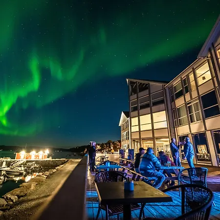 Malangen منتجع Mestervik